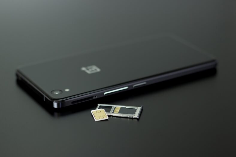 eSIM or iSIM: What are the differences?